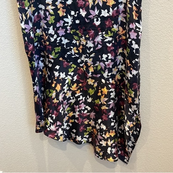 Equipment Tira Sleeveless Floral-Print Silk Dress w/ Asymmetric Hem Size Medium - Picture 3 of 9